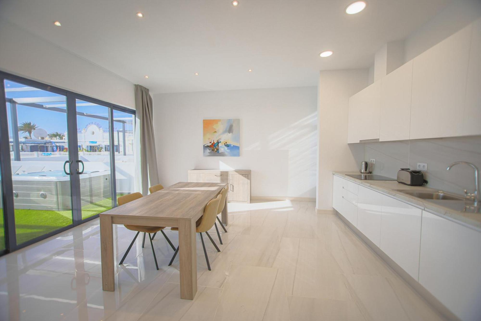 Atlantico Plaza Apartments ปูแอร์โตเดลคาร์เมน ภายนอก รูปภาพ