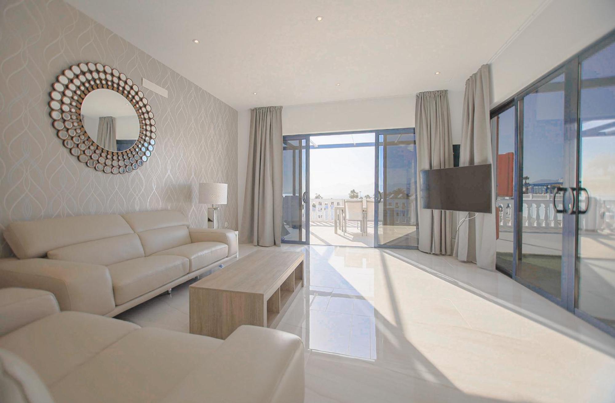 Atlantico Plaza Apartments ปูแอร์โตเดลคาร์เมน ภายนอก รูปภาพ