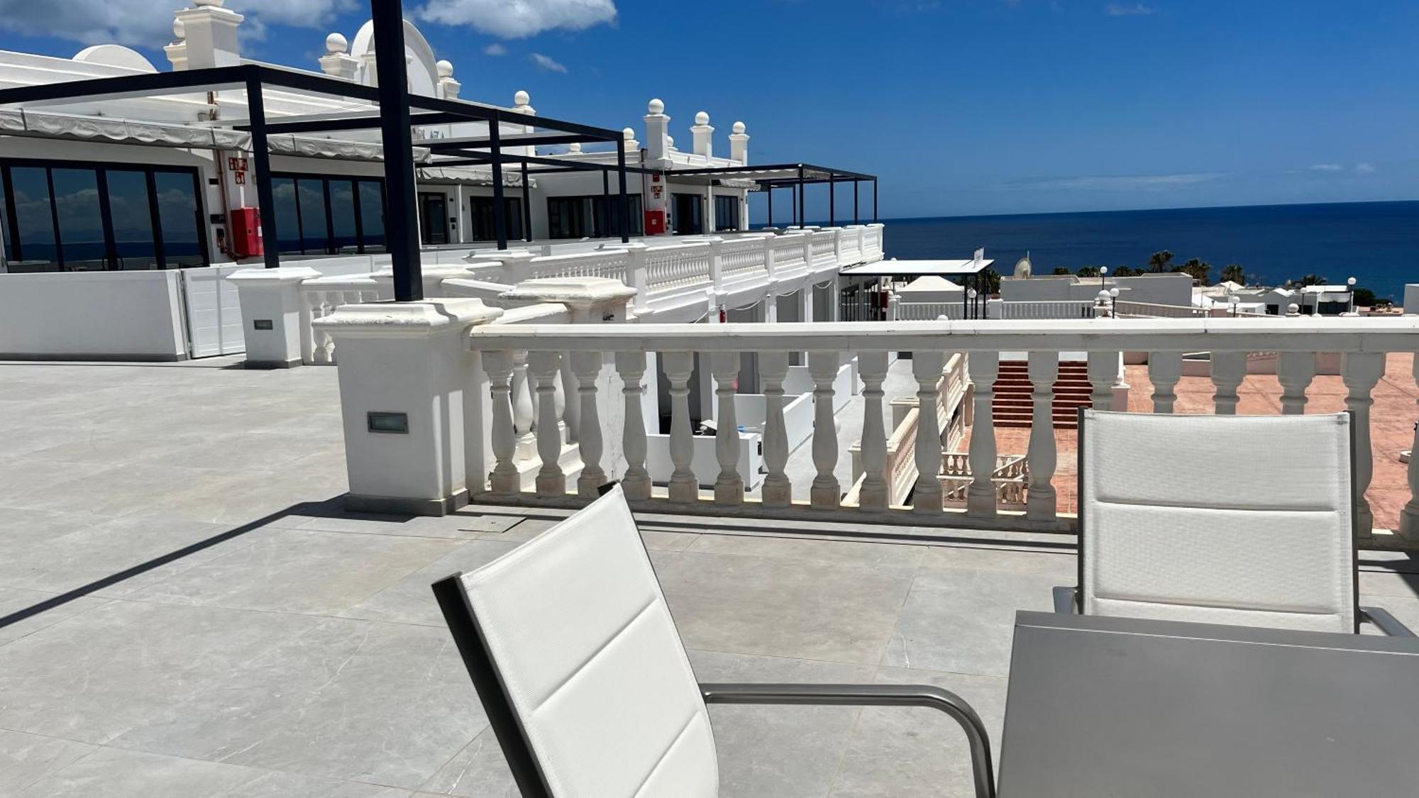 Atlantico Plaza Apartments ปูแอร์โตเดลคาร์เมน ภายนอก รูปภาพ
